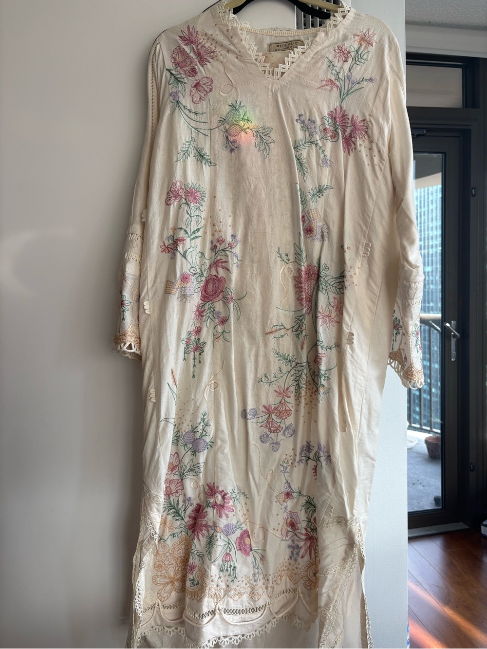 Embroidered Cream Floral Three Piece from Republic - Size M
